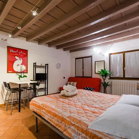 Old Town Square Apartment Bergamo Bagian luar foto