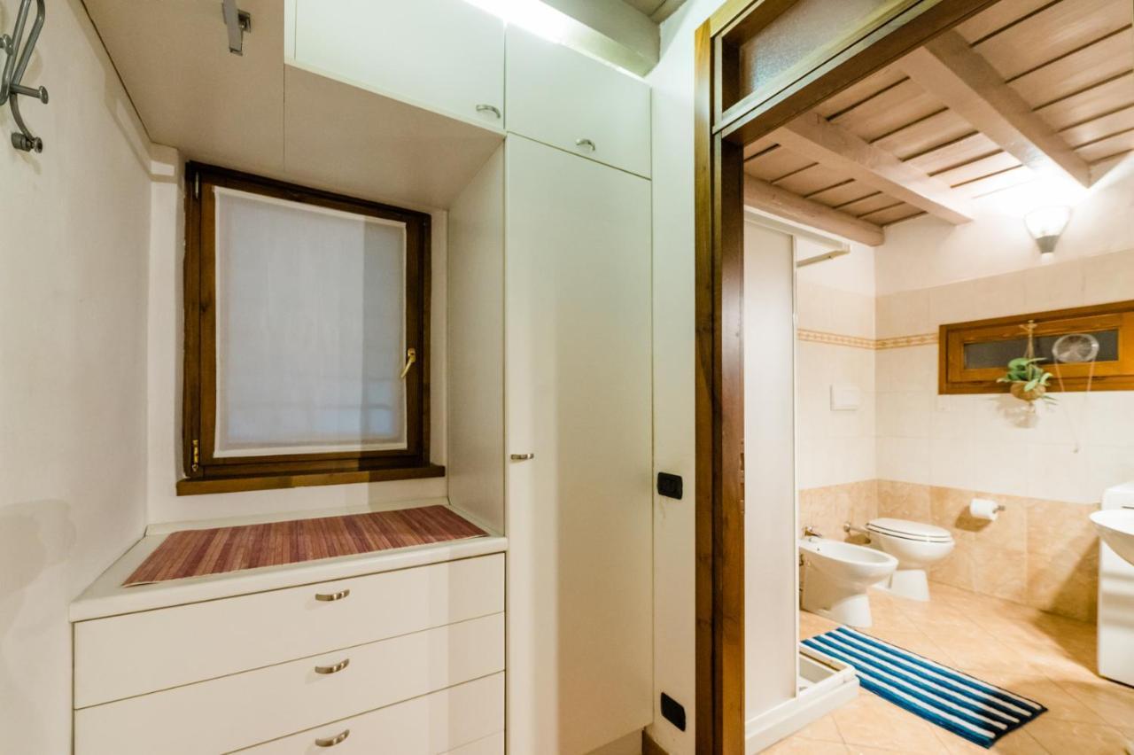 Old Town Square Apartment Bergamo Bagian luar foto