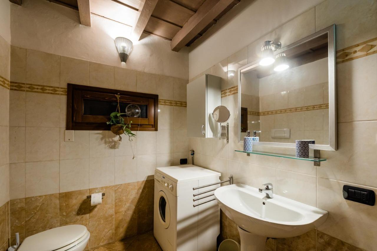 Old Town Square Apartment Bergamo Bagian luar foto