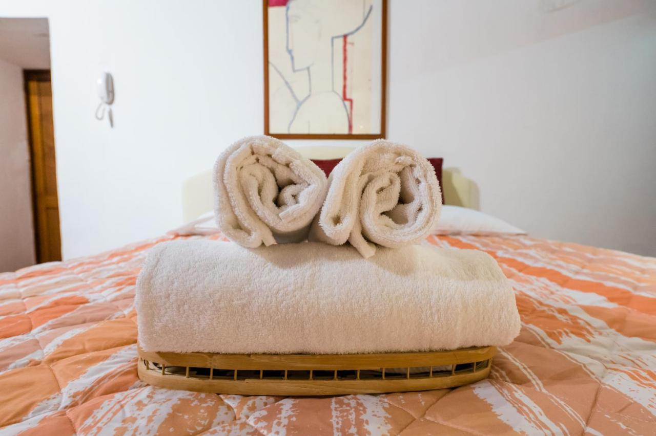 Old Town Square Apartment Bergamo Bagian luar foto